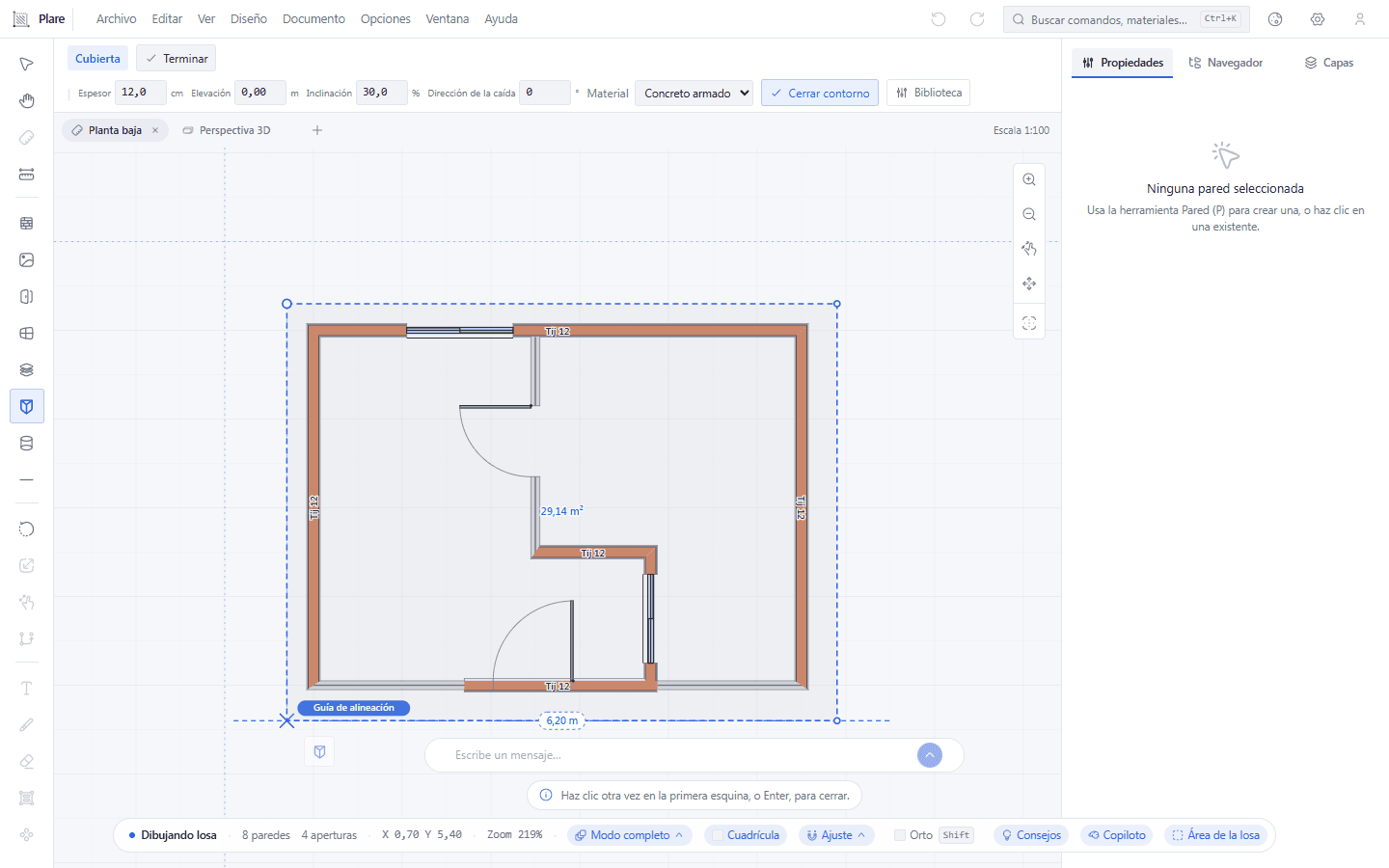 Un contorno discontinuo envuelve la casa entera y el último punto sigue al cursor con una goma, esperando el clic que lo fija.